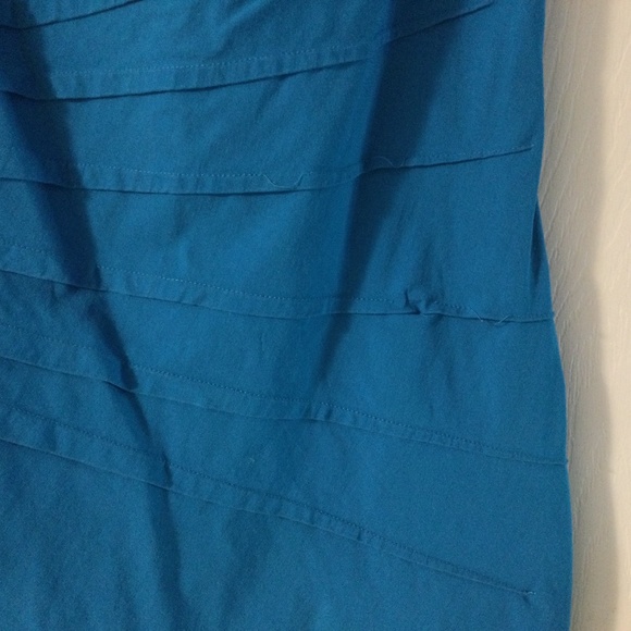 Dress - Picture 5 of 5